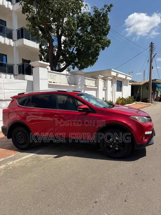 Toyota RAV4 XLE AWD (2.5L 4cyl 6A) 2016 Red