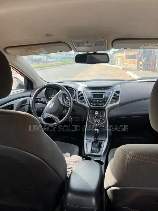 Hyundai Elantra 2012 Black