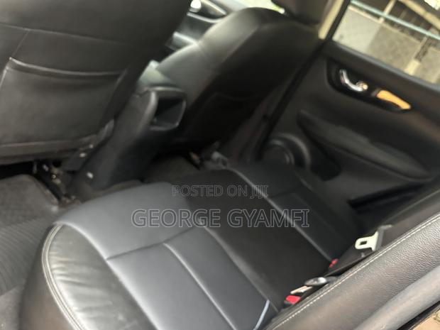 Nissan Qashqai 2017 Gray