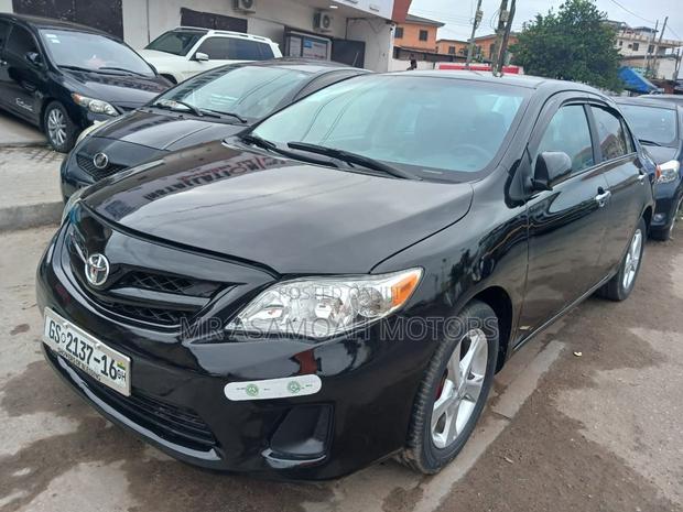 Toyota Corolla LE 4dr Sedan (1.8L 4cyl 4A) 2013 Black