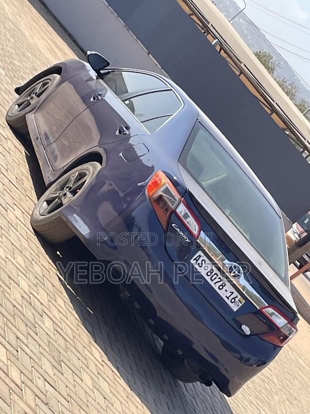 Toyota Camry 2014 Blue