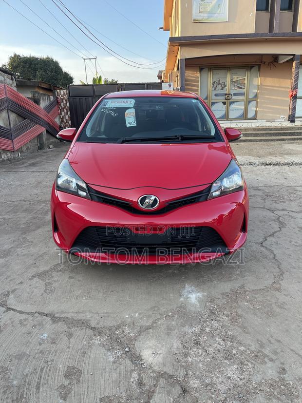 Toyota Vitz 1.3 FWD 5dr 2015 Red