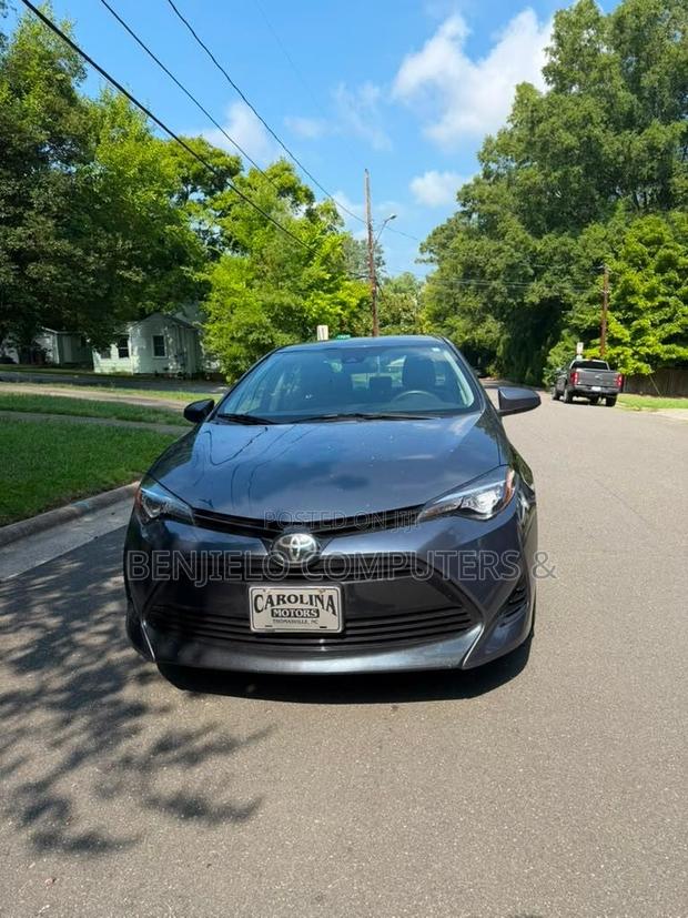 Toyota Corolla LE ECO 4dr Sedan (1.8L 4cyl CVT) 2017 Gray