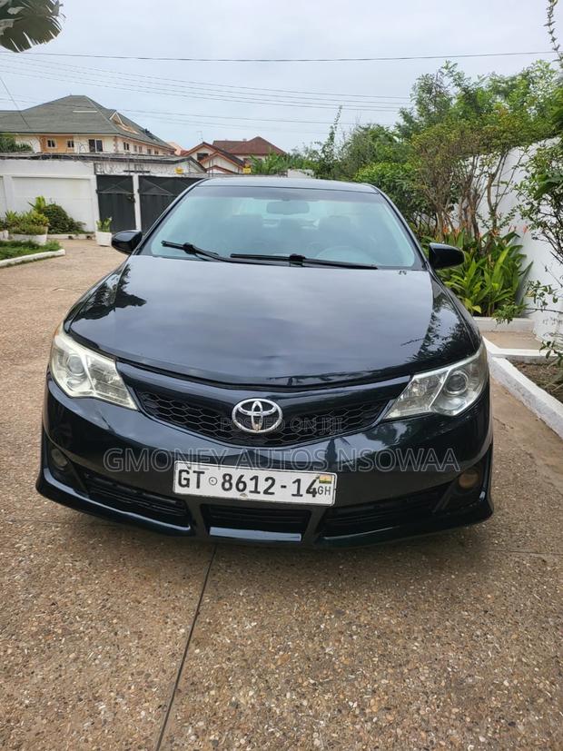 Toyota Camry SE 4dr Sedan w/Prod. End 11/13 (2.5L 4cyl 6A) 2014 Black