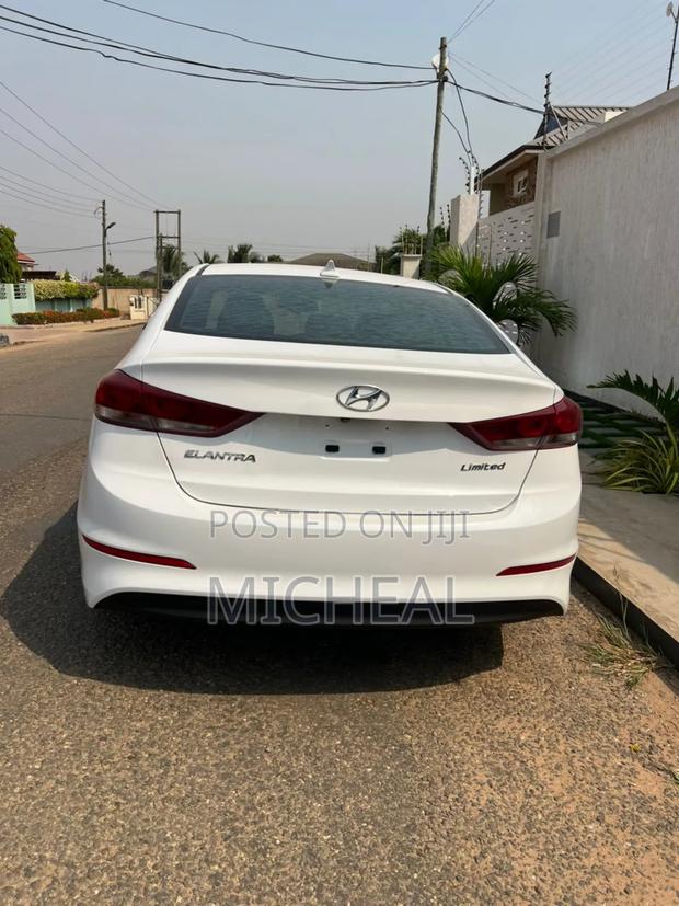 Hyundai Elantra 2017 White