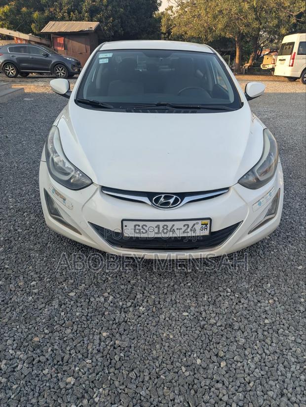 Hyundai Elantra Limited 4dr Sedan (1.8L 4cyl 6A) 2014 White