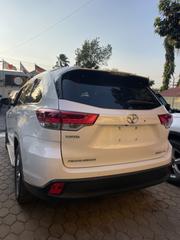 Toyota Highlander XLE 2019 White for sale