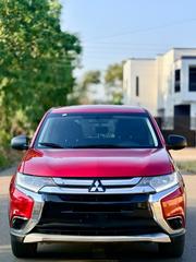 Mitsubishi Outlander Sport SE 2.4 2017 Red for sale