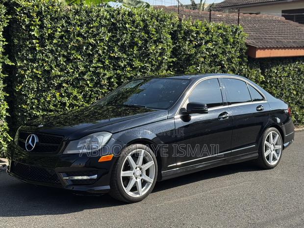 Mercedes-Benz C300 Sport 4Matic Sedan AWD (3.5L 6cyl 7A) 2014 Black