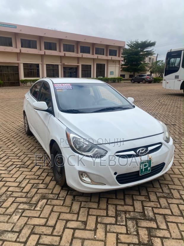 Hyundai Accent SE Sedan 2016 White