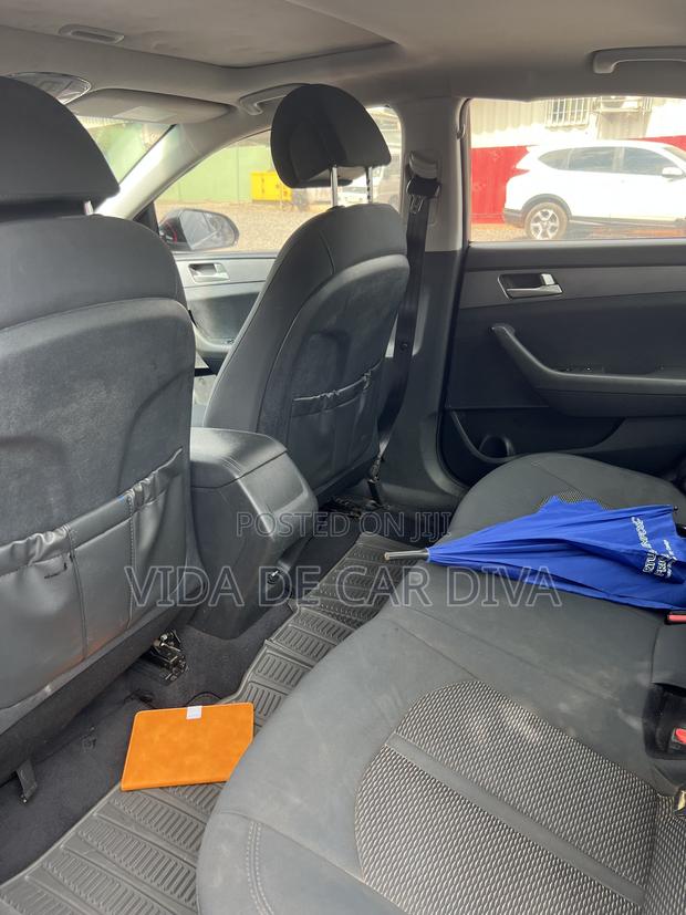 Hyundai Sonata SE 4dr Sedan (2.4L 4cyl 6A) 2015 Black