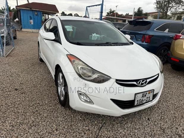 Hyundai Elantra 2013 White