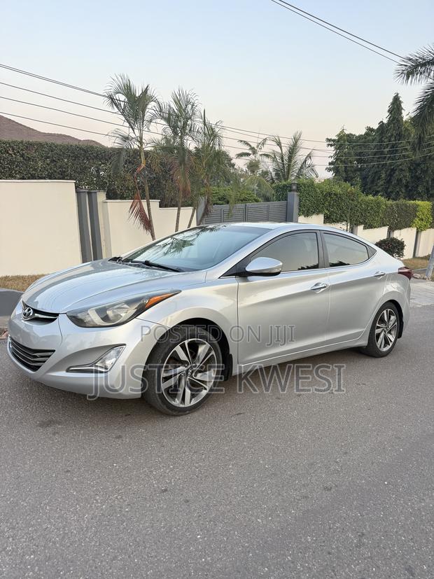 Hyundai Elantra Limited Sedan FWD (1.8L 4cyl 6A) 2013 Silver