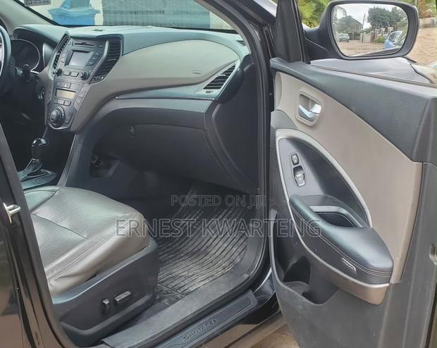 Hyundai Santa Fe 2015 Black