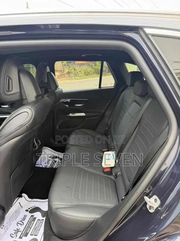 Mercedes-Benz GLC-Class GLC 300 2024 Blue