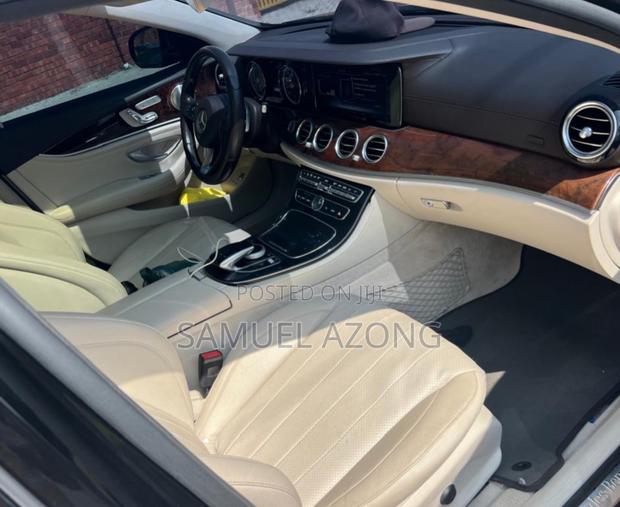 Mercedes-Benz E300 4Matic AWD Sedan (2.0L 4cyl 9A) 2017 Black