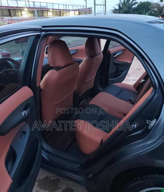 Toyota Corolla 2013 Black