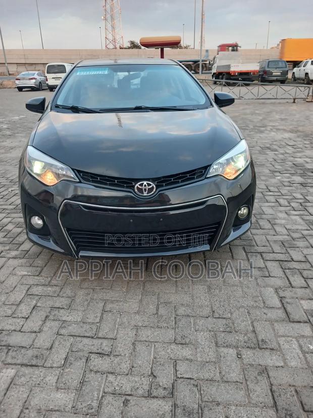 Toyota Corolla 2016 Black