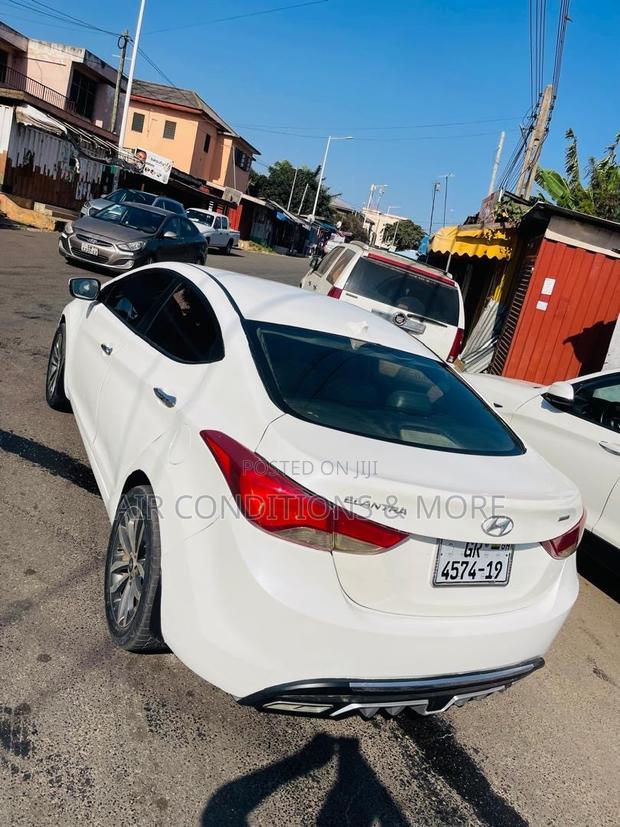 Hyundai Elantra GLS Sedan FWD (1.8L 4cyl 6A) 2013 White