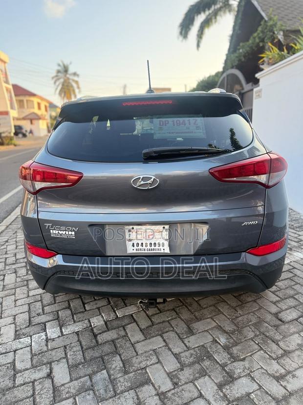 Hyundai Tucson 2016 Gray