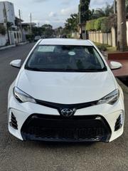 Toyota Corolla SE (1.8L 4cyl 6M) 2019 White for sale