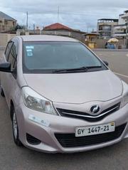 Toyota Vitz 2013 Pearl for sale