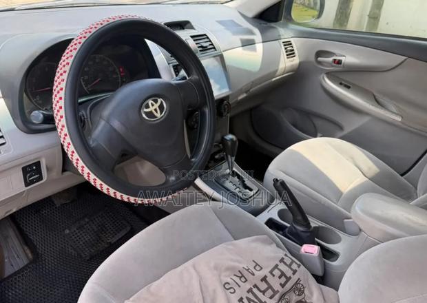 Toyota Corolla 2013 Silver
