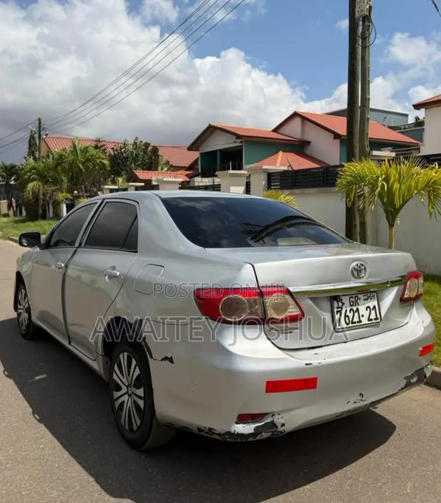 Toyota Corolla 2013 Silver