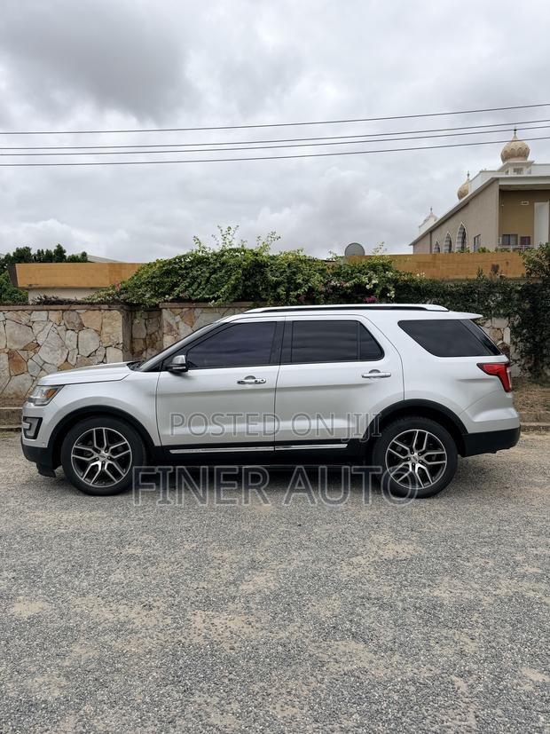 Ford Explorer Limited 4dr SUV AWD (3.5L 6cyl 6A) 2016 Silver