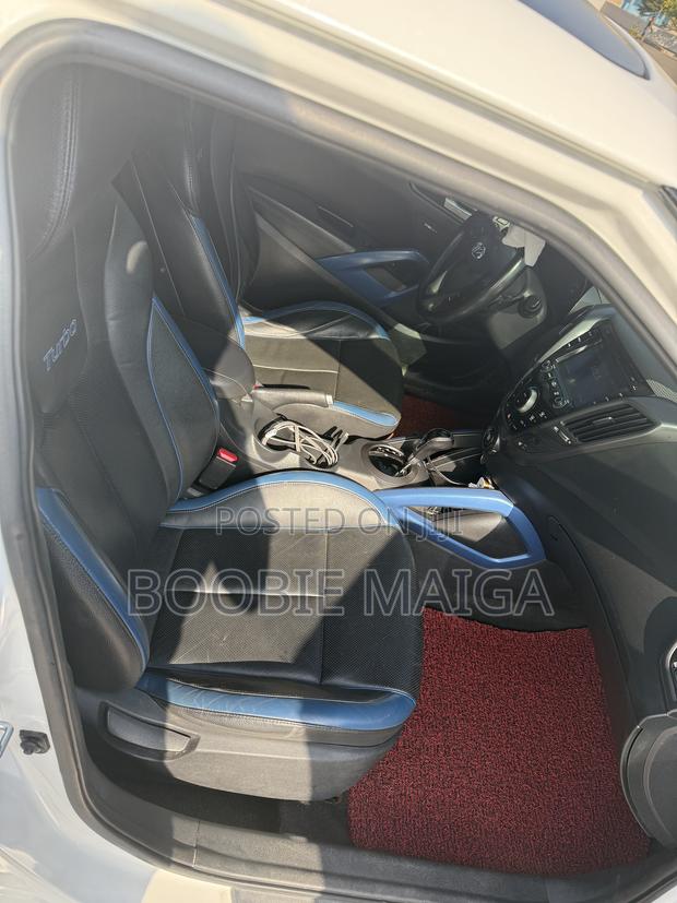 Hyundai Veloster Turbo 2013 White