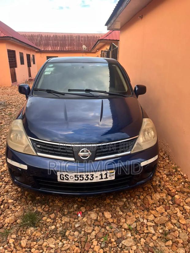 Nissan Versa 1.8 S 2009 Blue