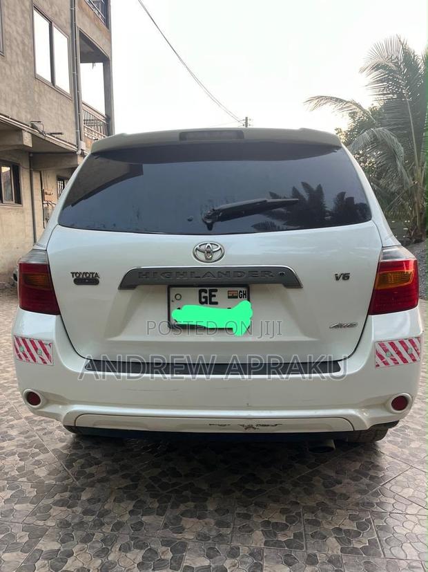 Toyota Highlander Sport 2010 White