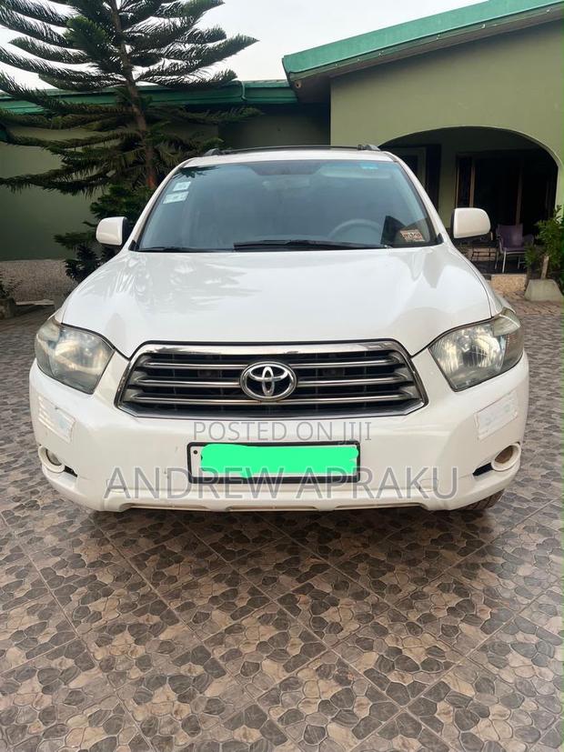 Toyota Highlander Sport 2010 White