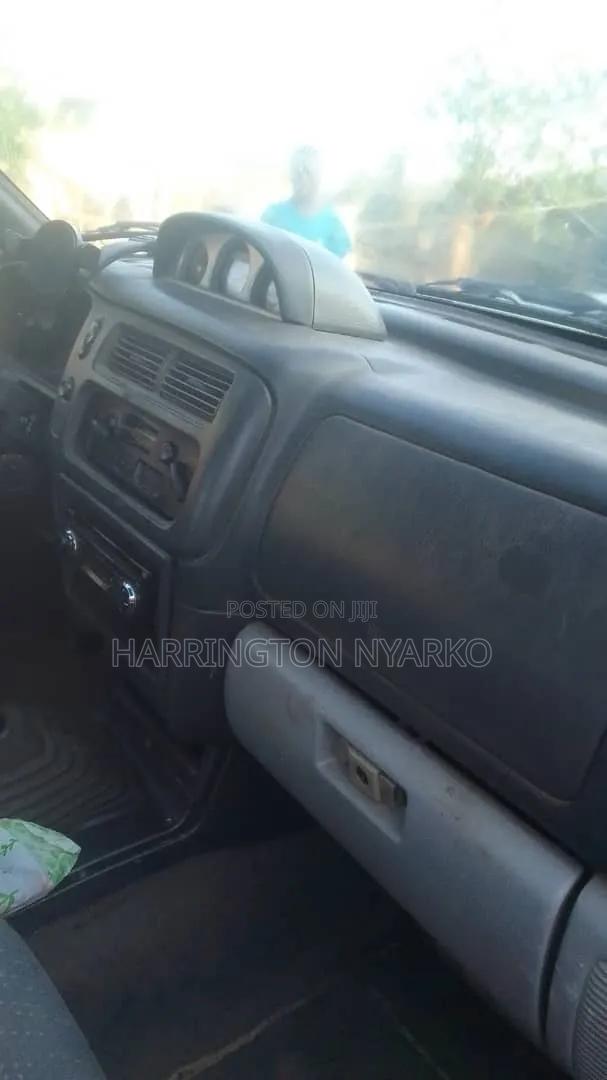 Mitsubishi L200 1993 Gray