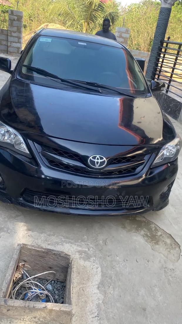 Toyota Corolla 2013 Black