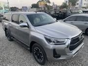 Toyota Hilux Rugged 4x4 2018 Silver for sale