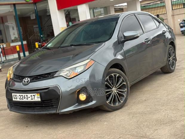 Toyota Corolla S 4dr Sedan (1.8L 4cyl CVT) 2016 Gray