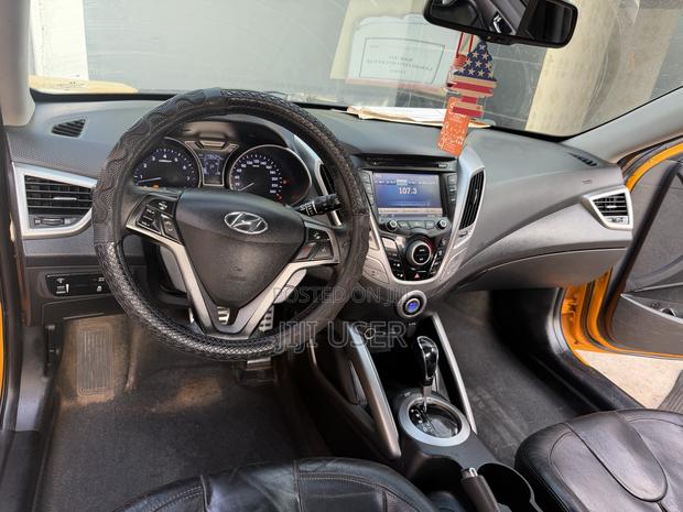 Hyundai Veloster Automatic 2012 Yellow