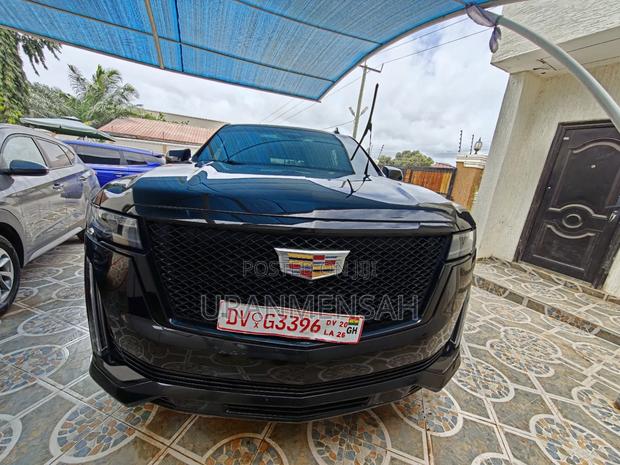 Cadillac Escalade Luxury 2024 Black