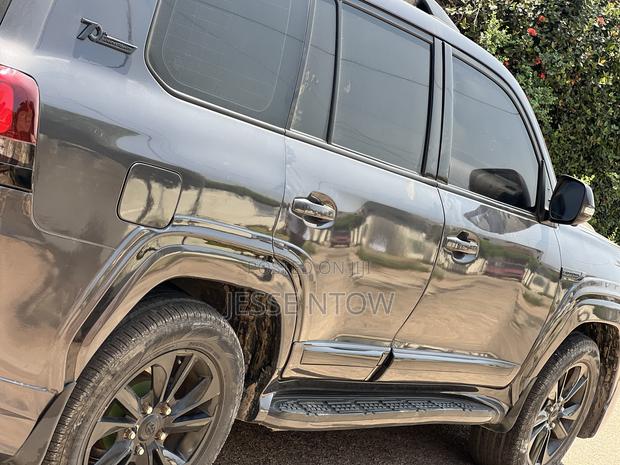 Toyota Land Cruiser 2012 Black