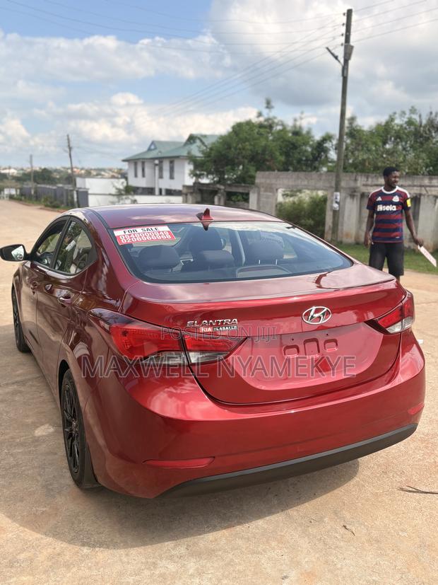 Hyundai Elantra SE 4dr Sedan (1.8L 4cyl 6A) 2015 Red
