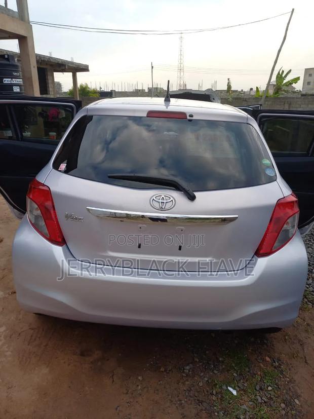 Toyota Vitz 2013
