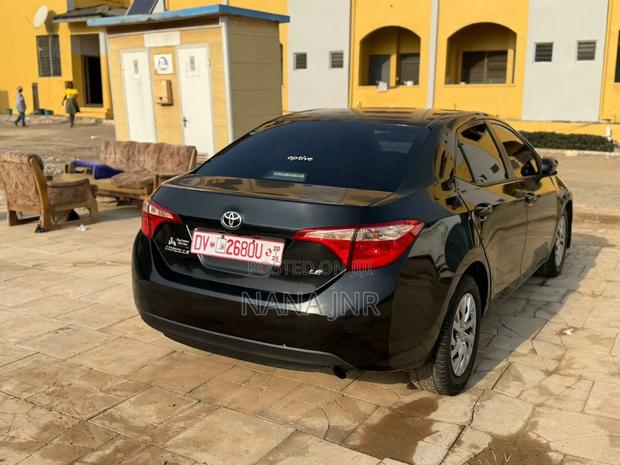Toyota Corolla 2019 Black