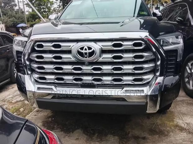 Toyota Tundra 1794 Edition CrewMax 5.5' Bed 2024 Gray