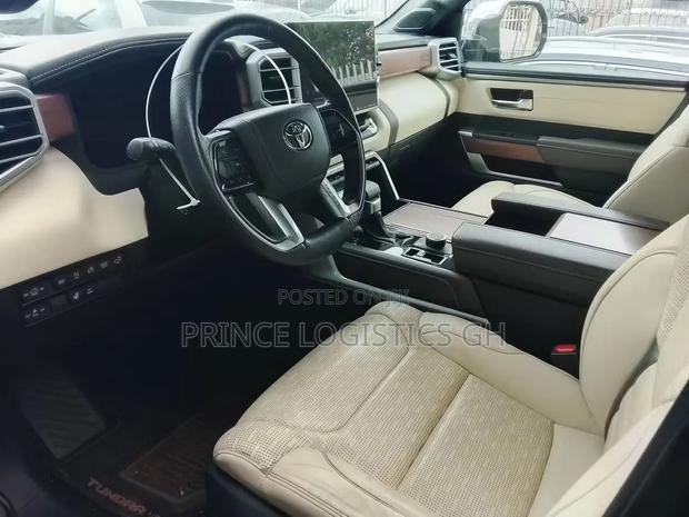 Toyota Tundra 1794 Edition CrewMax 5.5' Bed 2024 Gray