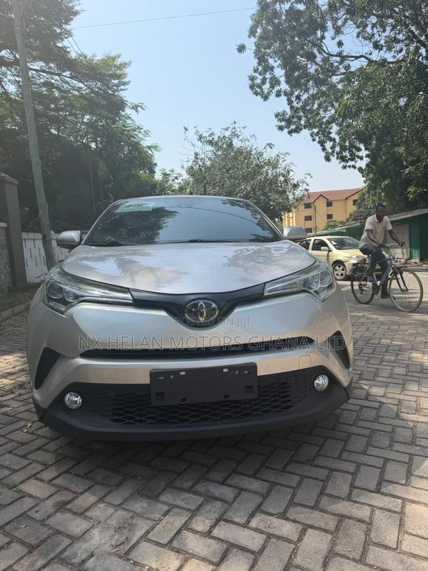 Toyota C-HR 2020 Gold