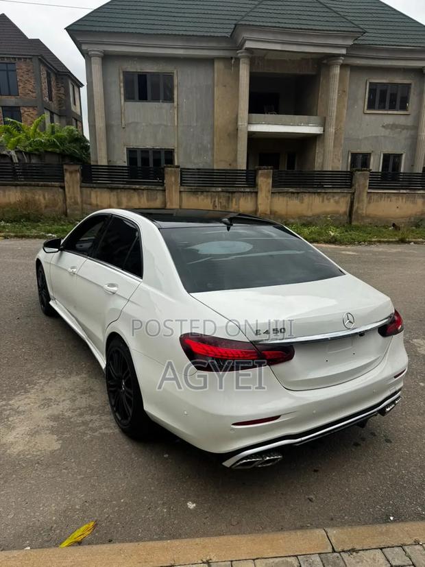 Mercedes-Benz E450 2022 White