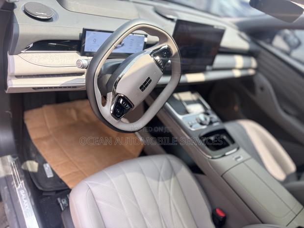 Geely Galaxy Starshine 8 2025 Black