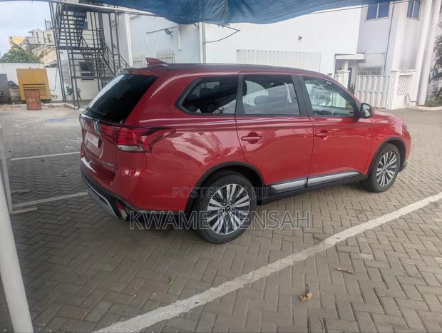 Mitsubishi Outlander SE FWD 2019 Red