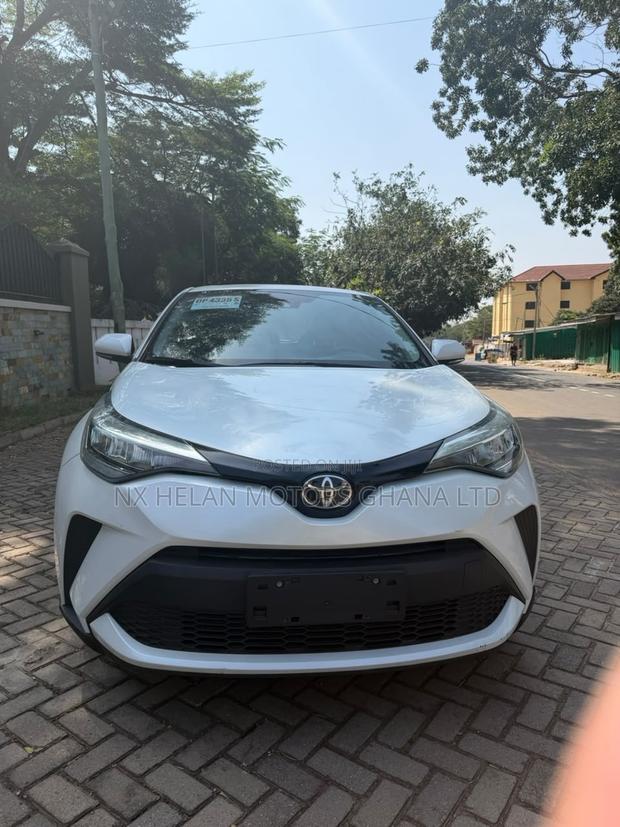 Toyota C-HR 2022 White